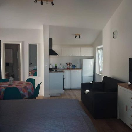 Apartmani Luni Премантура Екстериор снимка